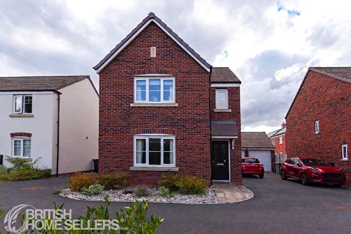 3 Bedroom Detached House For Sale In Jeacock Grove, Pershore, Worcestershire, WR10