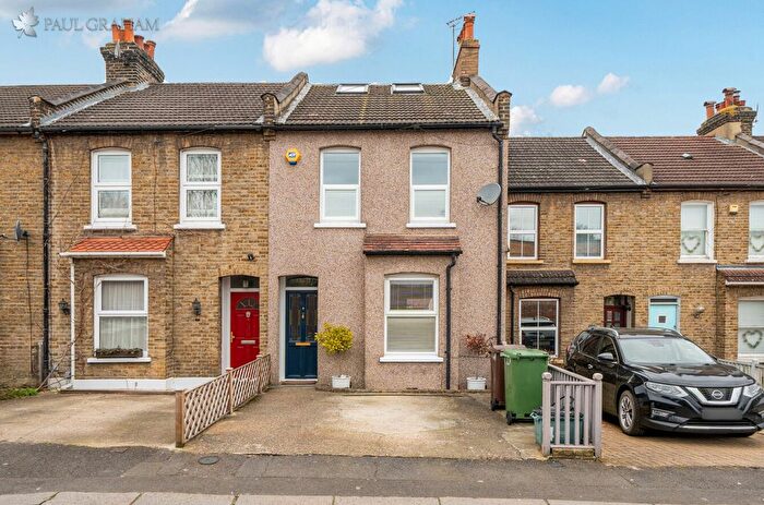4 Bedroom Terraced House For Sale In Shorts Road, Carshalton, SM5