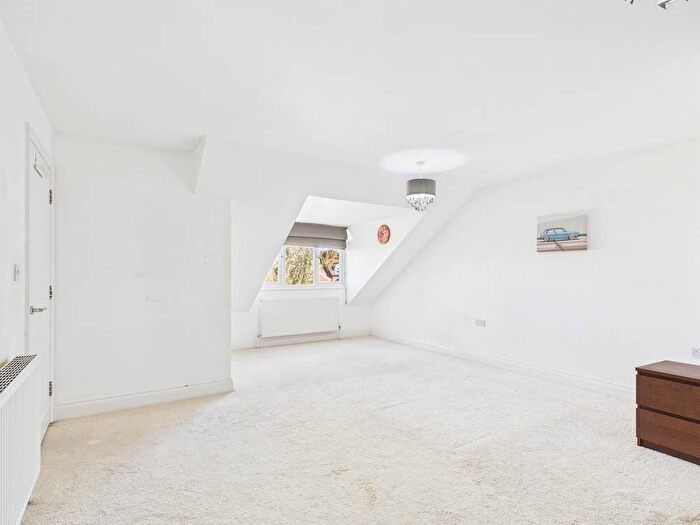 3 Bedroom Flat For Sale In Hooper Court, Gresham Road, Staines-Upon-Thames, Surrey, TW18