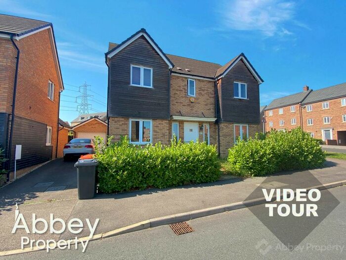 4 Bedroom Detached House To Rent In Fieldfare, Leighton Buzzard, LU7