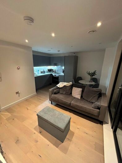 2 Bedroom Duplex To Rent In Walkers Robinson Way, Chester, Cheshire, CH1