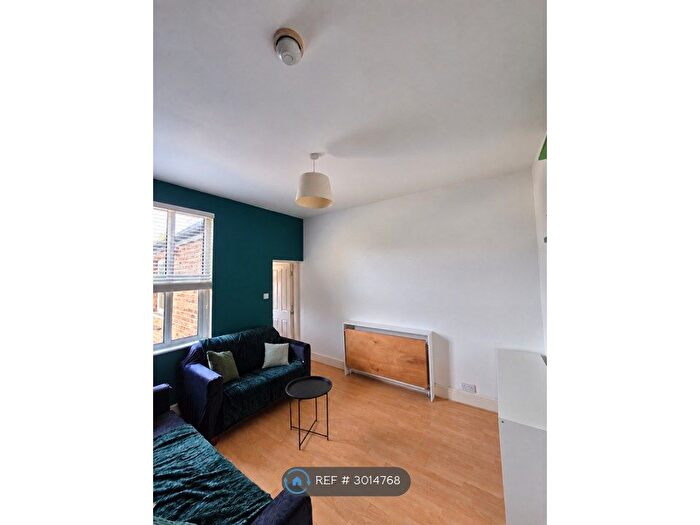 1 Bedroom Flat To Rent In Clyde Road, Manchester, M20