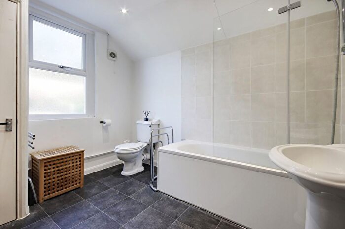 2 Bedroom Terraced House For Sale In Mount Pleasant Road, Dartford, Kent, DA1