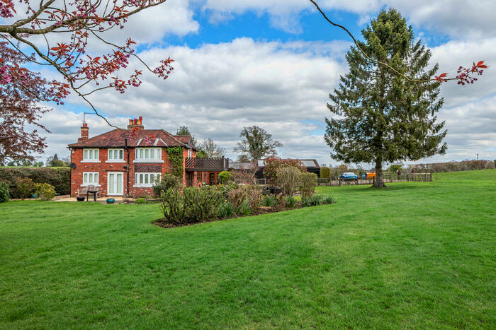 5 Bedroom Detached House For Sale In Flaunden Lane, Hemel Hempstead, HP3