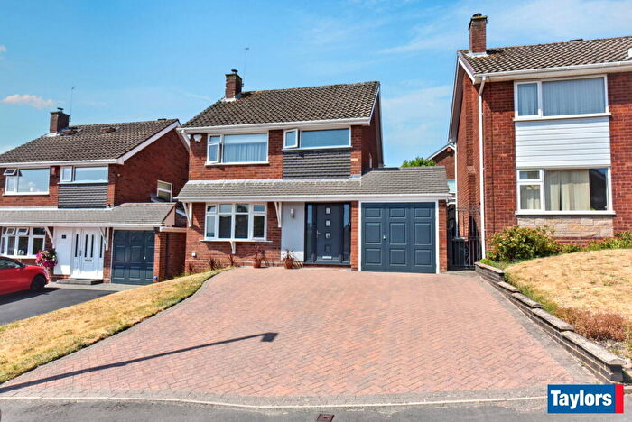 3 Bedroom Detached House For Sale In Wordsley, Blandford Drive, DY8