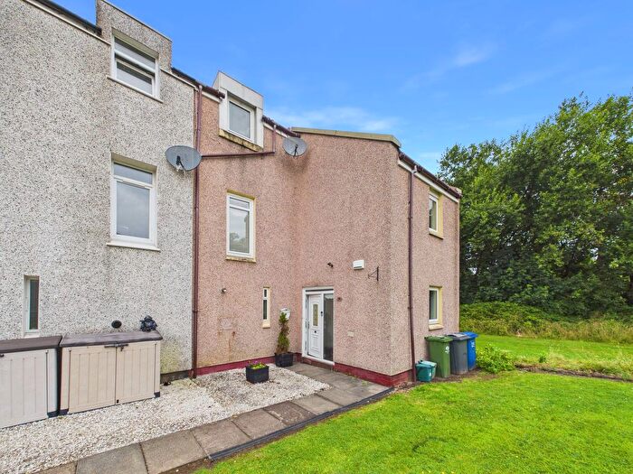 4 Bedroom Terraced House For Sale In Mains River, Erskine, PA8