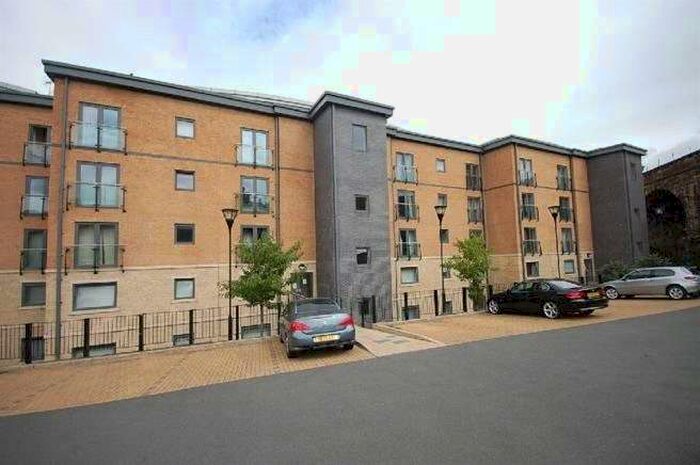 3 Bedroom Apartment To Rent In The Ironworks, Birkhouse Lane, Paddock, Huddersfield, HD4