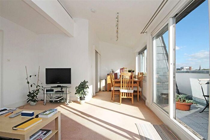 2 Bedroom Flat For Sale In Lexham Gardens, Kensington, W8