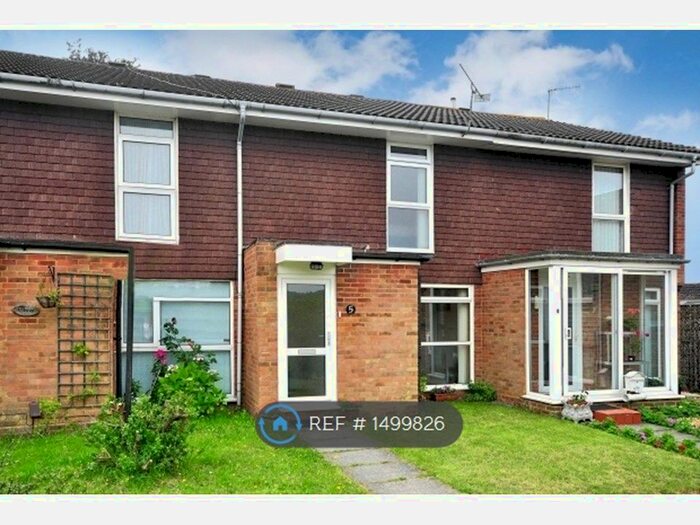 3 Bedroom Terraced House To Rent In Kingfisher Drive, Redhill, RH1