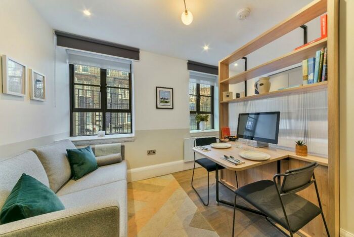 3 Bedroom Terraced House To Rent In Alloa Road, London, SE8