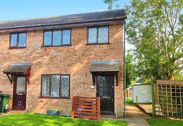 1 Bedroom Flat To Rent In Applewood Close, West Felton, Oswestry, Shropshire, SY11