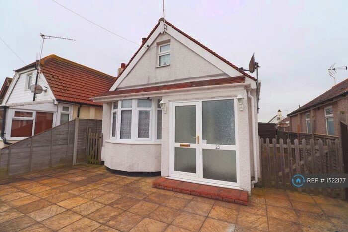 2 Bedroom Bungalow To Rent In Glebe Way, Jaywick, Clacton-On-Sea, CO15