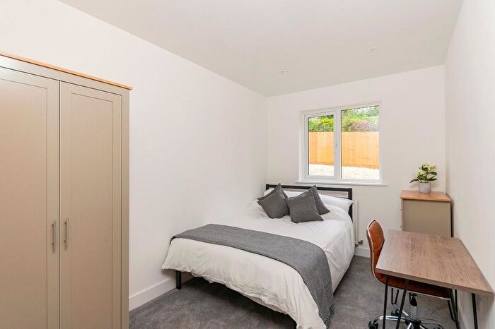 1 Bedroom Property To Rent In Bath Street, Bristol, BS16