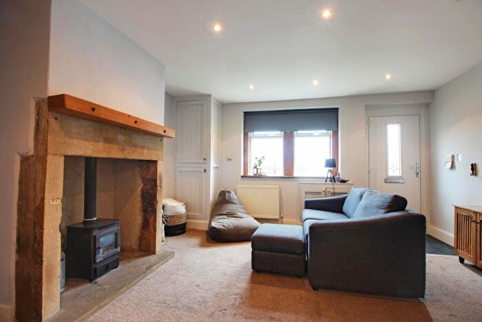 1 Bedroom Cottage For Sale In Spring Gardens, Sowerby Bridge, West Yorkshire, HX6