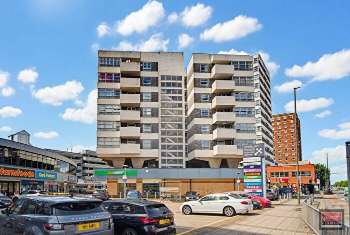 2 Bedroom Flat For Sale In Priscilla House, Staines Road West, Sunbury-On-Thames, TW16