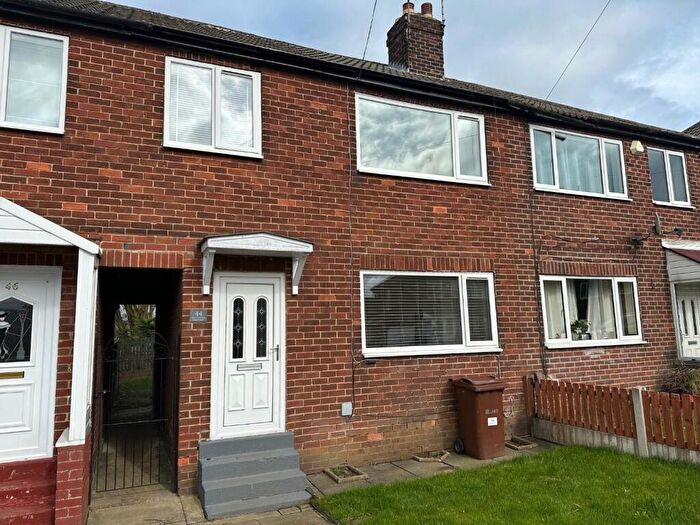 4 Bedroom Terraced House To Rent In Westfield Drive, Yeadon, LS19