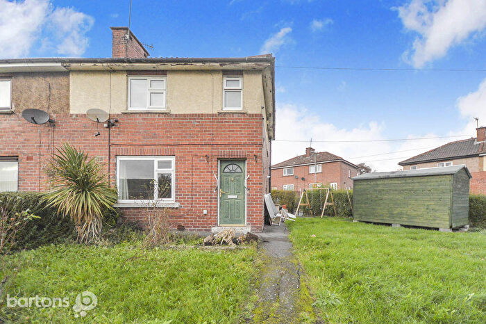 3 Bedroom Semi-Detached House To Rent In Meadow Bank Road, Kimberworth, S61