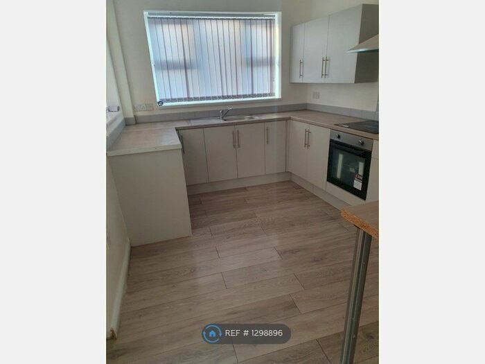 4 Bedroom Terraced House To Rent In Park Road, Stanley, DH9