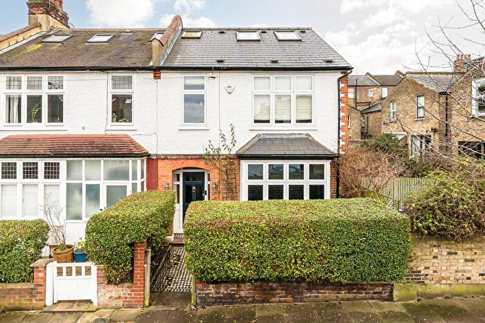 4 Bedroom Property For Sale In Riseldine Road, Honor Oak, SE23