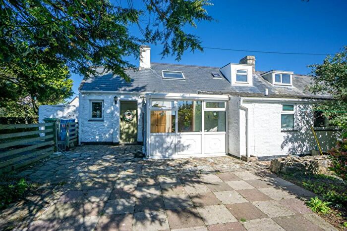 3 Bedroom Semi-Detached House For Sale In Mynytho, Pwllheli, LL53