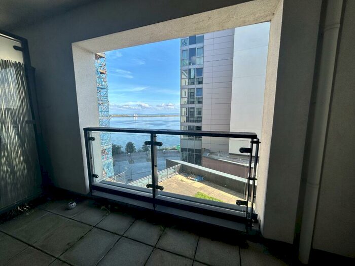 2 Bedroom Apartment To Rent In Duncansby House, Prospect Place, CF11