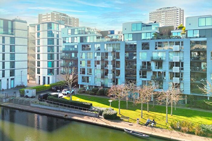 2 Bedroom Flat For Sale In Angel Waterside, Graham Street, N1
