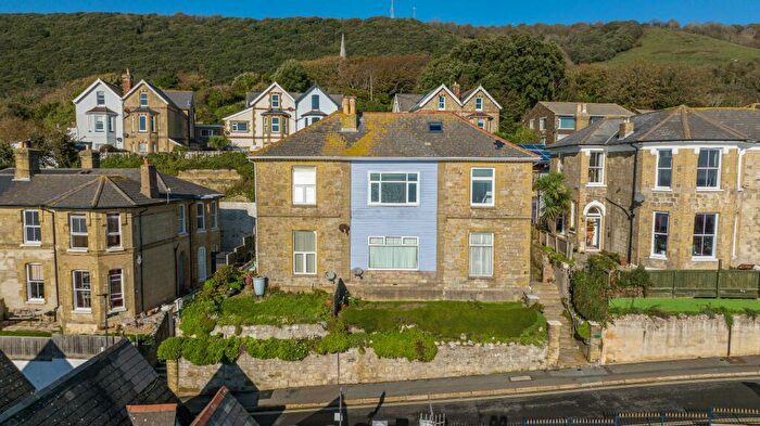 3 Bedroom Apartment For Sale In Madeira Road, Ventnor, PO38