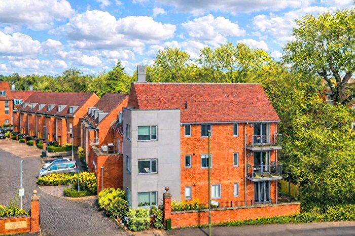 2 Bedroom Flat For Sale In Chancellor Drive, Frimley, Camberley, Surrey, GU16