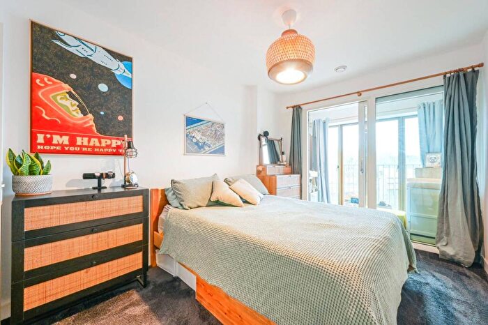 1 Bedroom Flat For Sale In Monkwood Way, , Hackney Wick, London, E3