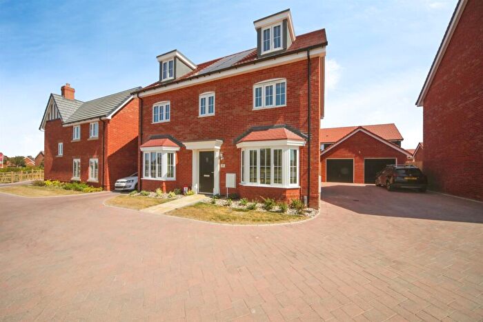 5 Bedroom Detached House For Sale In Ellis Close, Bury St. Edmunds, IP32