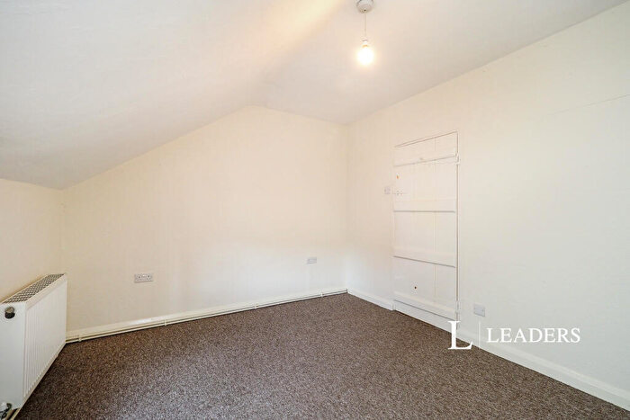 2 Bedroom Apartment To Rent In Bridge Street, DE56