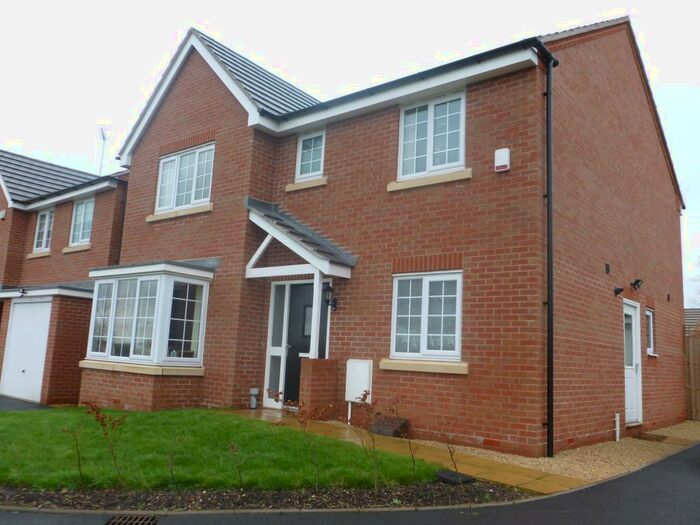 4 Bedroom Detached House To Rent In Park View, Castle Bromwich, Birmingham, B36