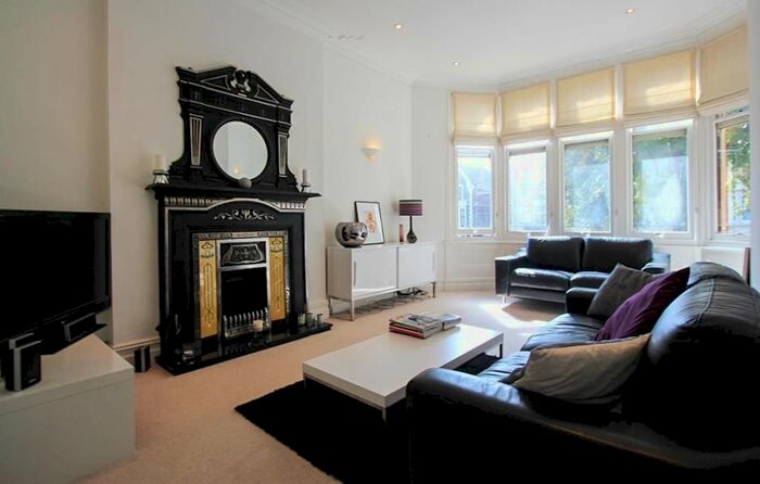 1 Bedroom Flat To Rent In Cathedral Road, CF11