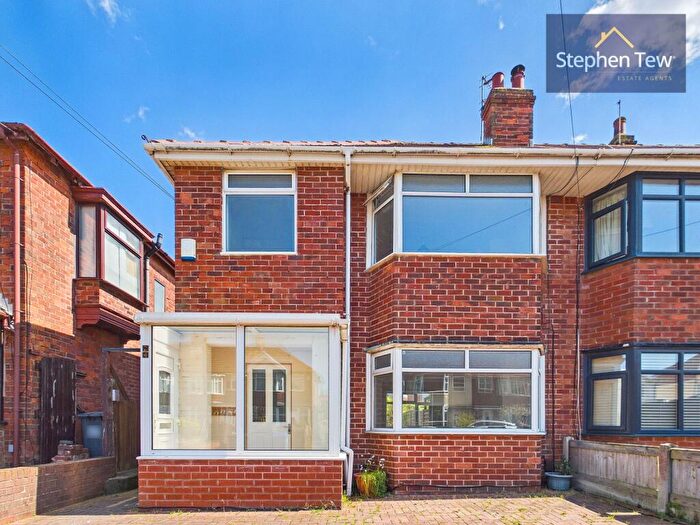 3 Bedroom End Of Terrace House To Rent In Wynnwood Avenue, Blackpool, FY1