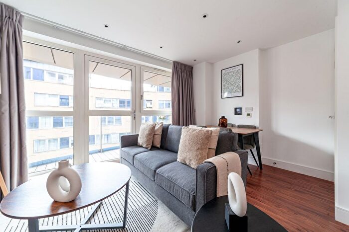 1 Bedroom Flat To Rent In Queensland Road, London, N7