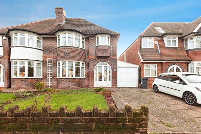 3 Bedroom Semi Detached House For Sale In Fox Hollies Road, Hall Green, Birmingham, B28