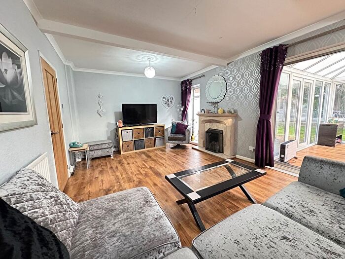 4 Bedroom Detached House For Sale In Glebe Crescent, Kenilworth, CV8