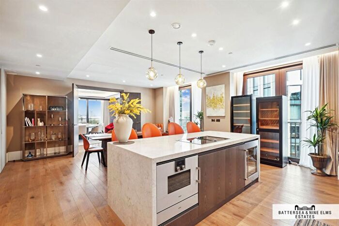 6 Bedroom Flat To Rent In Oak Lane, London, SW8