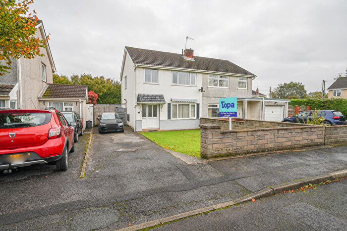 3 Bedroom Semi-Detached House For Sale In Parc Berwig, Swansea, SA14