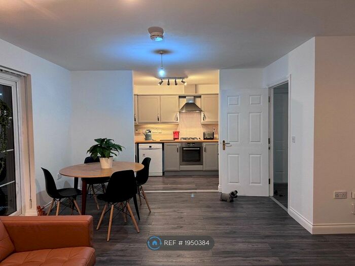 2 Bedroom Flat To Rent In Smiths Wharf, Wantage, OX12