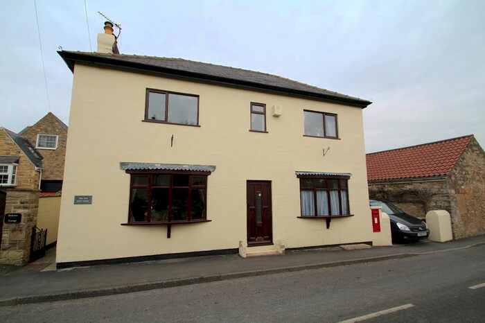 4 Bedroom Detached House To Rent In Main Street, Barkston Ash, Tadcaster, North Yorkshire, Uk, LS24