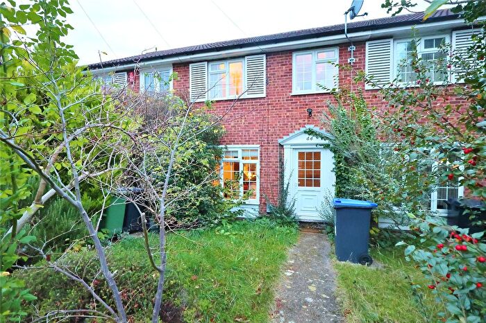 3 Bedroom Terraced House To Rent In Midhope Road, Woking, Surrey, GU22