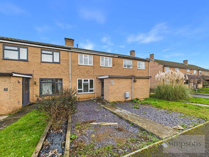 3 Bedroom Terraced House For Sale In Queens Road, Carterton, OX18