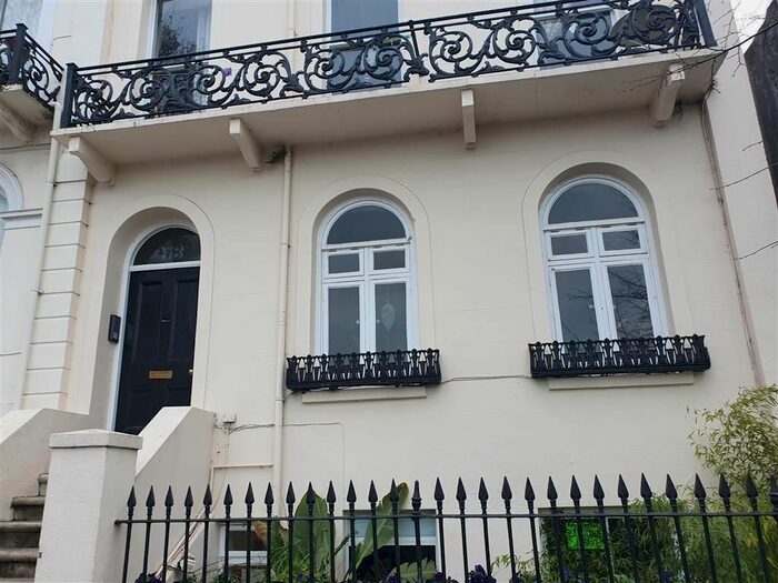 1 Bedroom Flat To Rent In Roundhill Crescent, Brighton, BN2