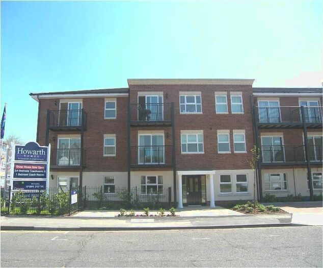 2 Bedroom Flat To Rent In Woodgate Court, Waterloo Road, UB8