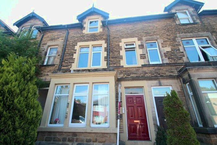 1 Bedroom Flat To Rent In Dragon Road, Harrogate, HG1