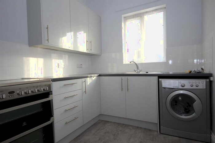 1 Bedroom Flat To Rent In Craven Park, Harlesden, NW10