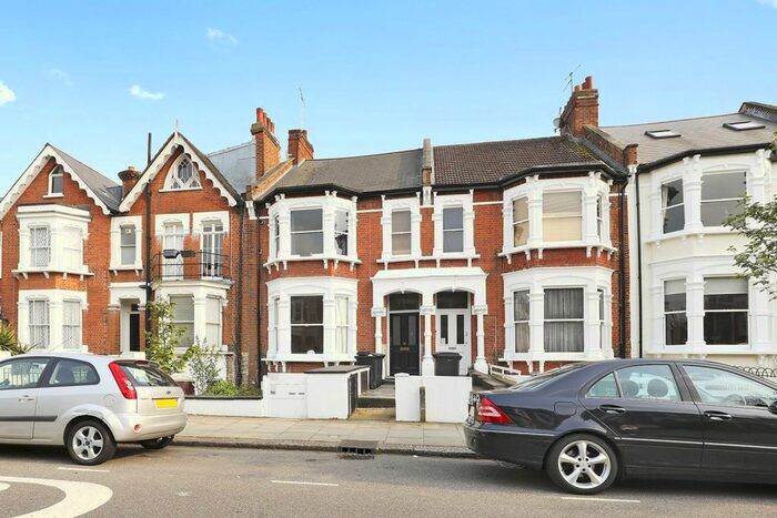 Studio To Rent In Hillfield Road, London, NW6