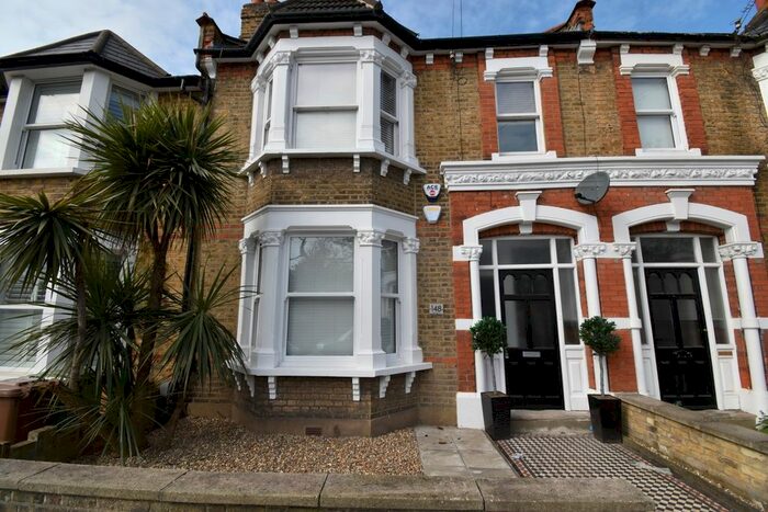 2 Bedroom Flat To Rent In Manor Lane, London, SE12