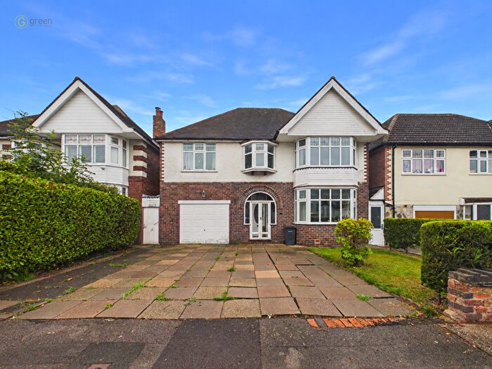 5 Bedroom Detached House For Sale In Sunnybank Road, Sutton Coldfield, B73